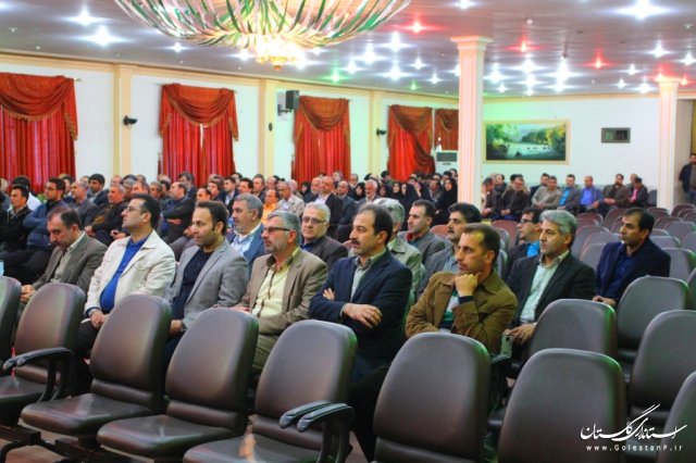 جلسه توجیهی آموزشی نمایندگان فرماندار در شعب اخذ رأی شهرستان آزادشهر برگزار شد