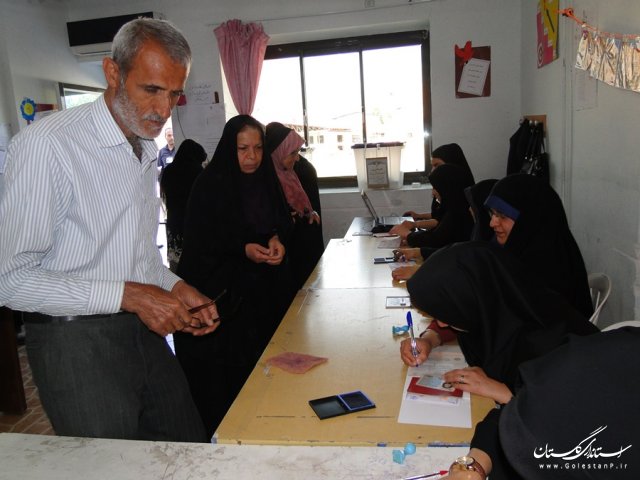 آغاز انتخابات با حضور پرشور اقشار مختلف مردم در شهرستان بندرگز