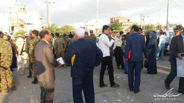 تحویل صندوق های شعب اخذ رای شهرستان ترکمن به نمایندگان فرماندار و بخشدار