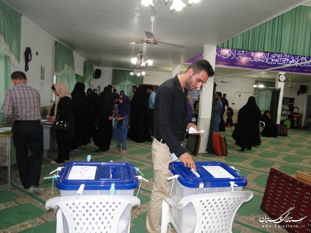 انتظار بندرگزی ها برای رای دادن در ساعات پایانی انتخابات